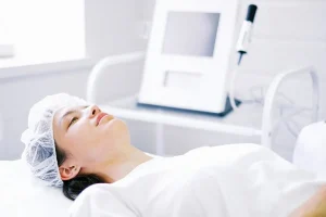 Độ tuổi nên phun xăm thẩm mỹ