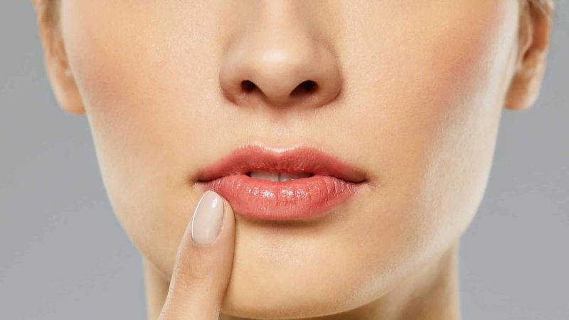 Môi sẽ hồi phục hoàn toàn về lên màu đẹp sau khoảng 3-4 tuần phun