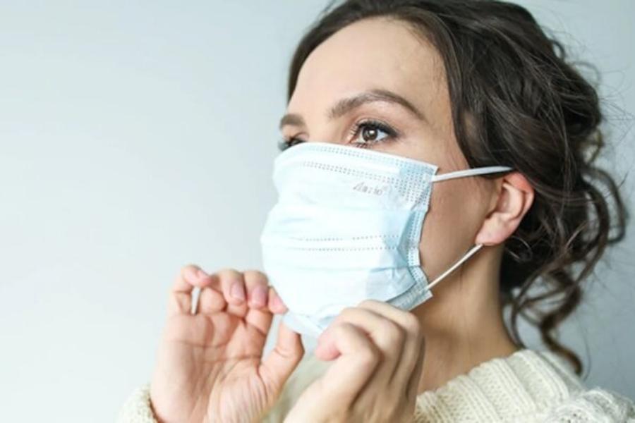 Không nên đeo khẩu trang quá lâu để dẫn đến tình trạng bí bách