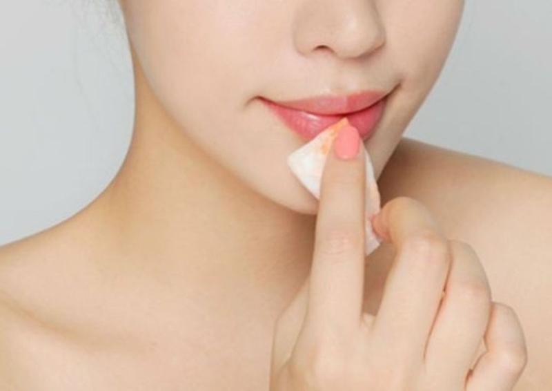 Kiêng cữ va chạm đúng thời điểm giúp môi nhanh phục hồi, giữ trọn sắc màu tươi tắn và căng mịn