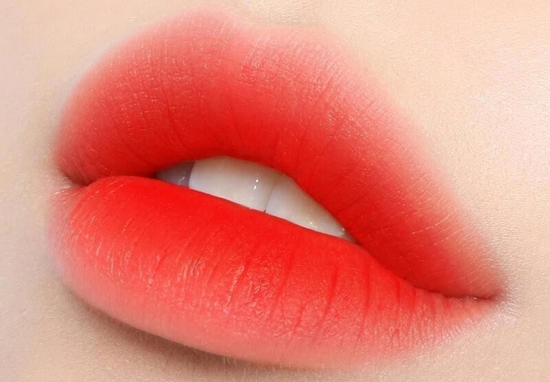 Những gam màu tươi tắn, ngọt ngào dẫn đầu xu hướng làm đẹp của phong cách phun môi xí muội